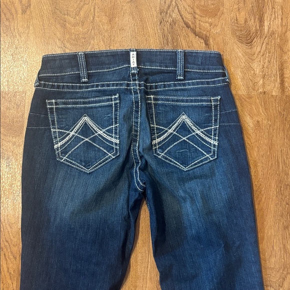 Ariat Women's Dark Blue Straight Leg Jeans 31S (adjustments) - Picture 3 of 7